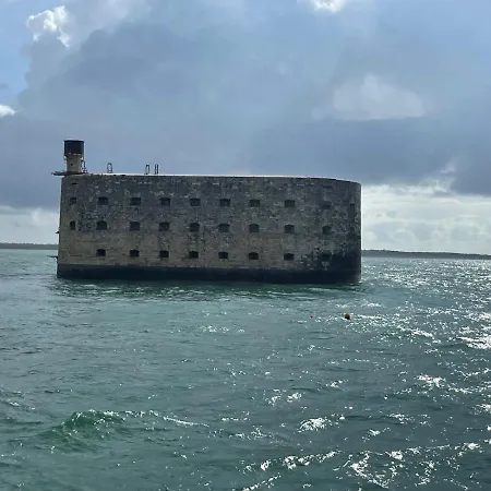 Appt Centre 50m De La *