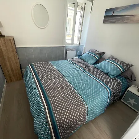 Appt Centre 50m De La * Fouras