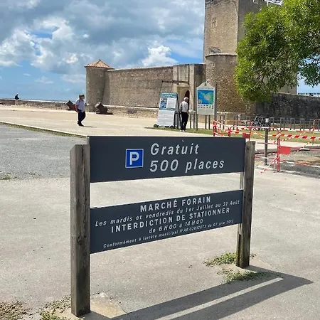 Appt Centre 50m De La * Fouras