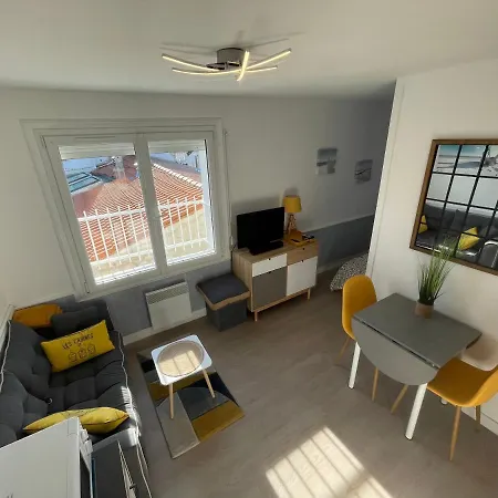 Apartment Appt Centre 50m De La Fouras